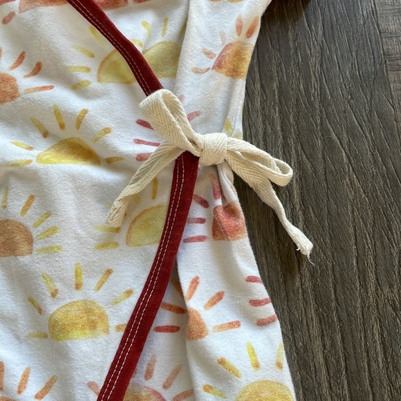 Handmade Sun Wrap Onesie - Picture 3 of 6